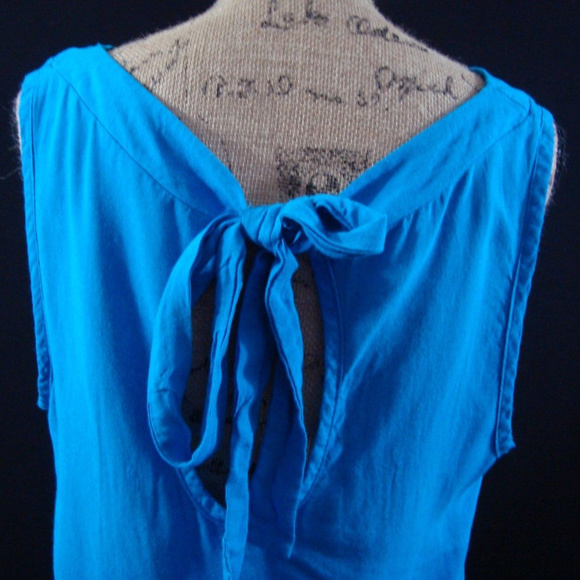 Fashion Exit Blouse Back Waterfall Sleeveless Blue - Picture 3 of 4